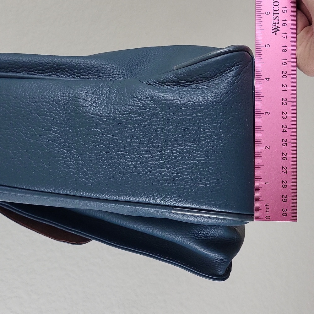 Clark & Mayfield Stafford Pro Leather Laptop Tote 17.3" - Picture 10 of 16